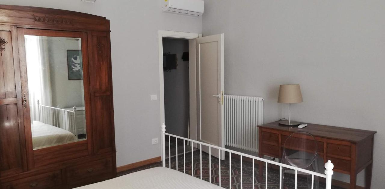 Casa Ridolfi Holiday Home -Una Terrazza Sui Giardini Di Piza Zewnętrze zdjęcie